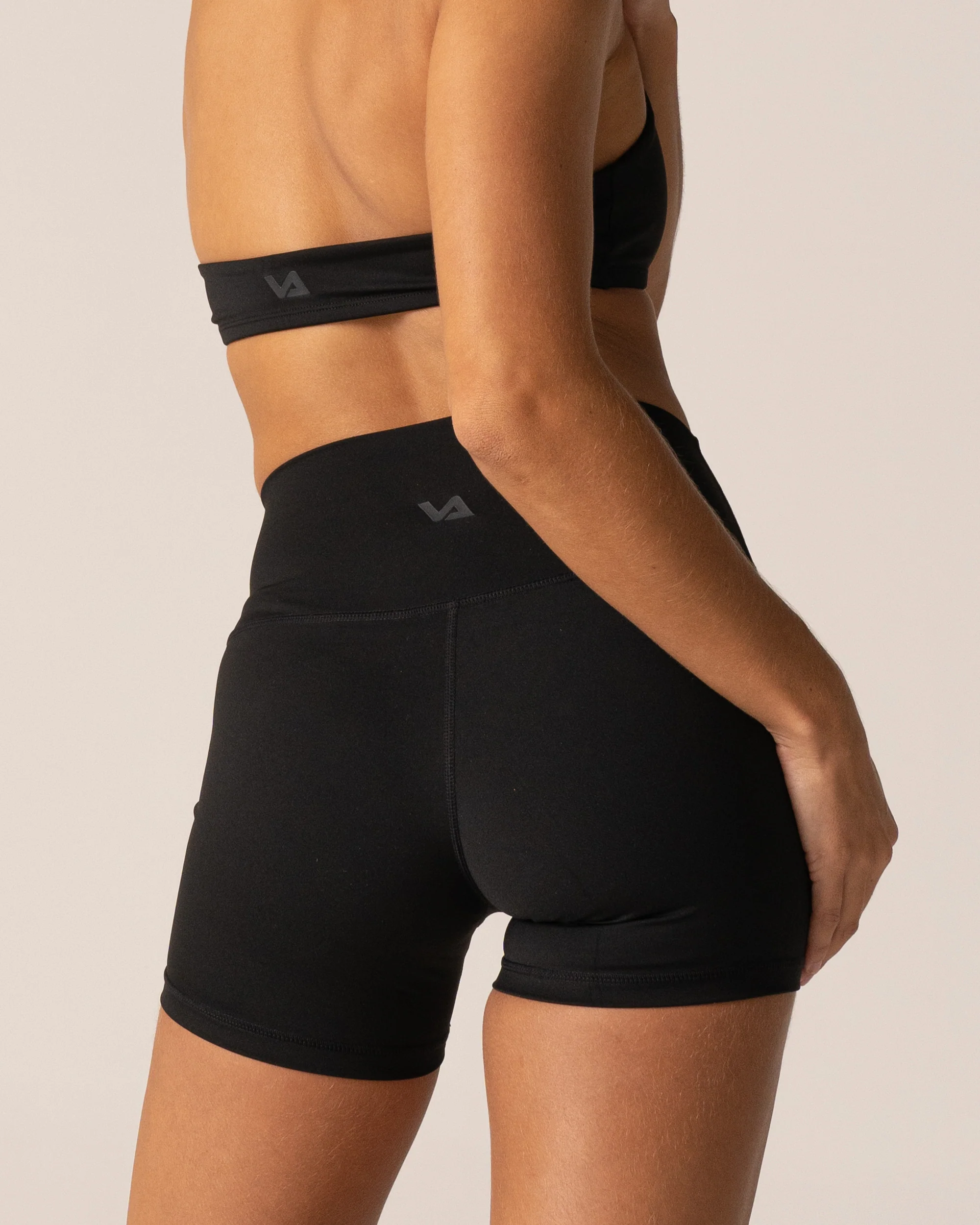 4" Shorts - Image 29