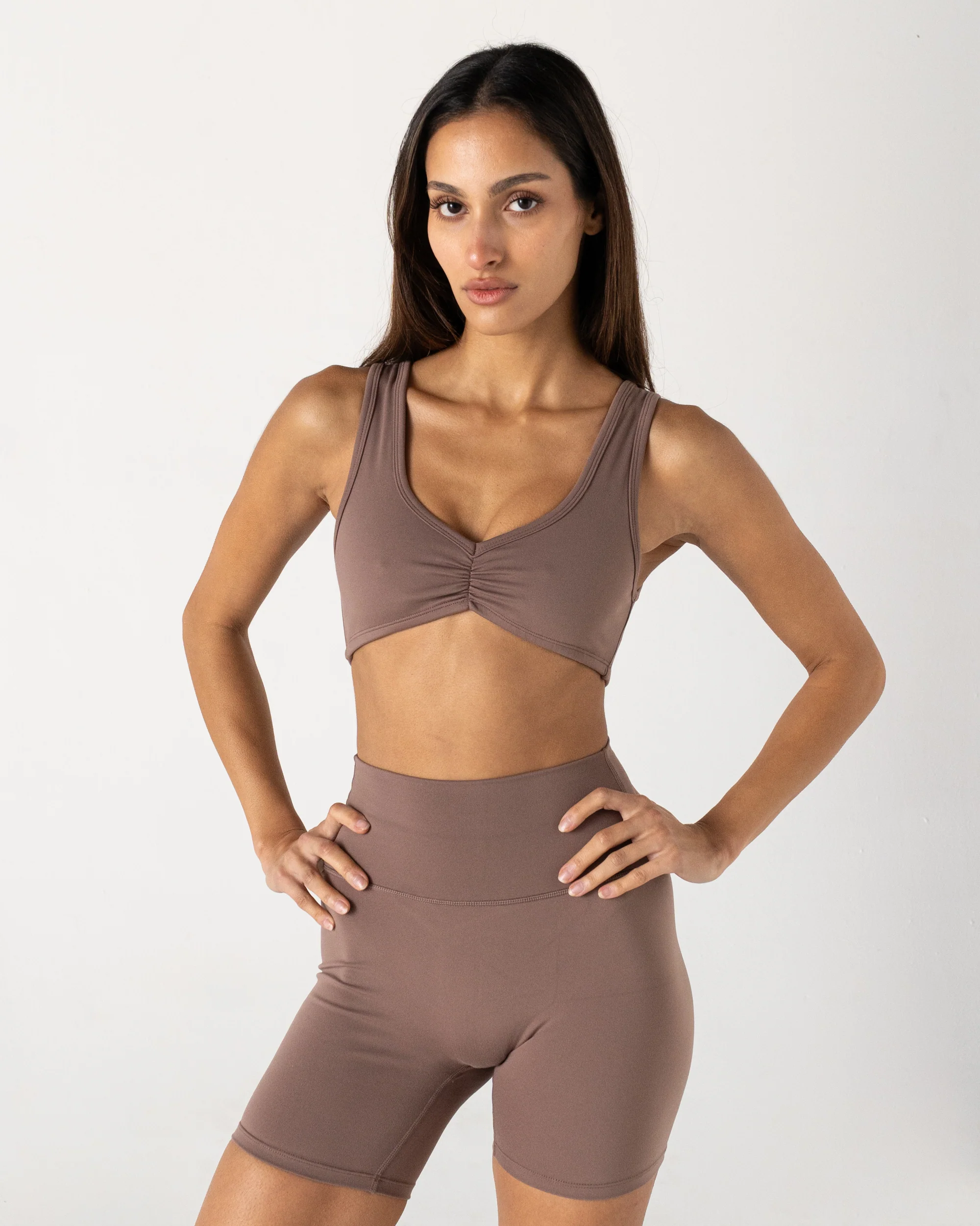 Form Scrunch Crop - Image 9