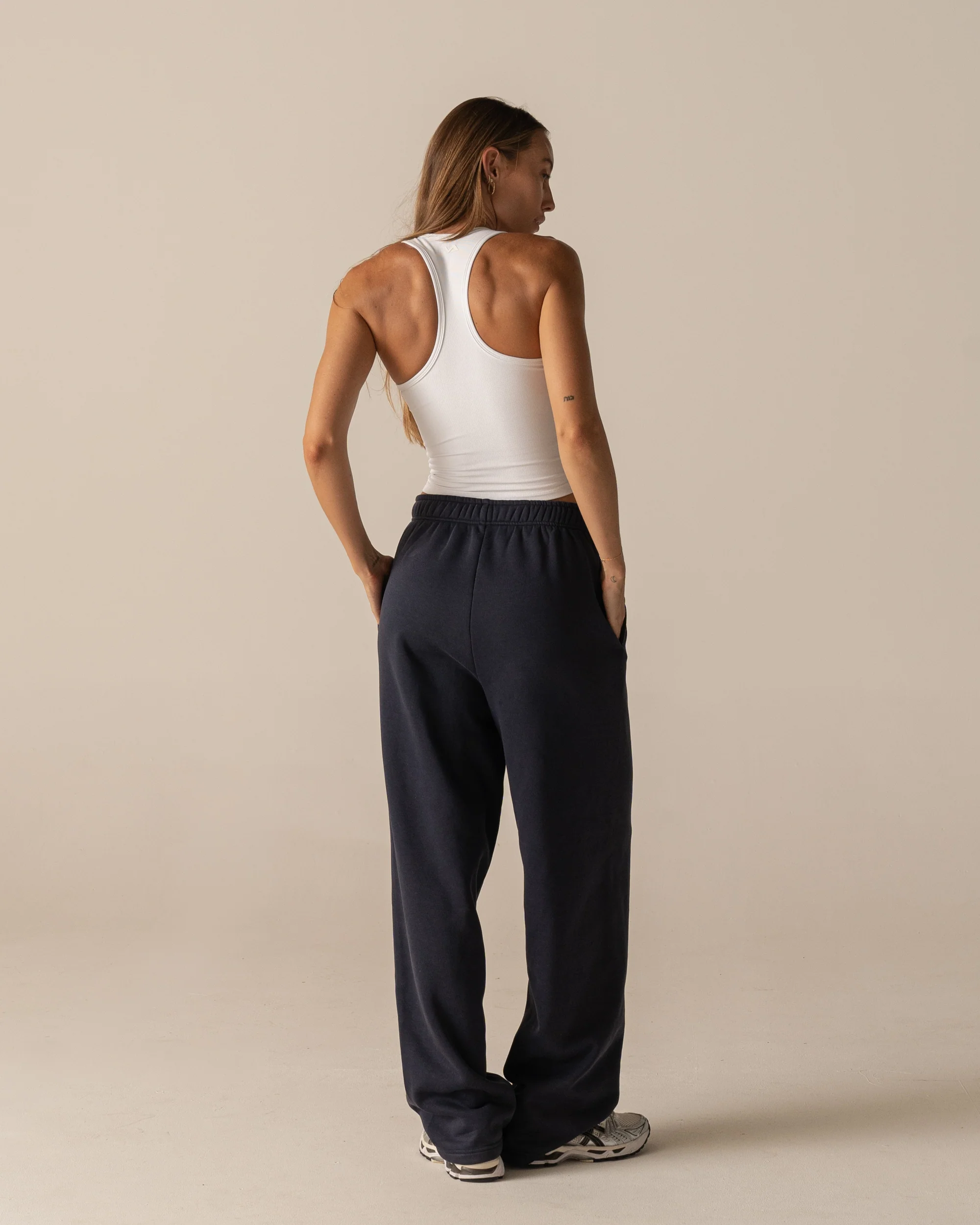 Star Training Straight Leg Sweatpants - Image 10