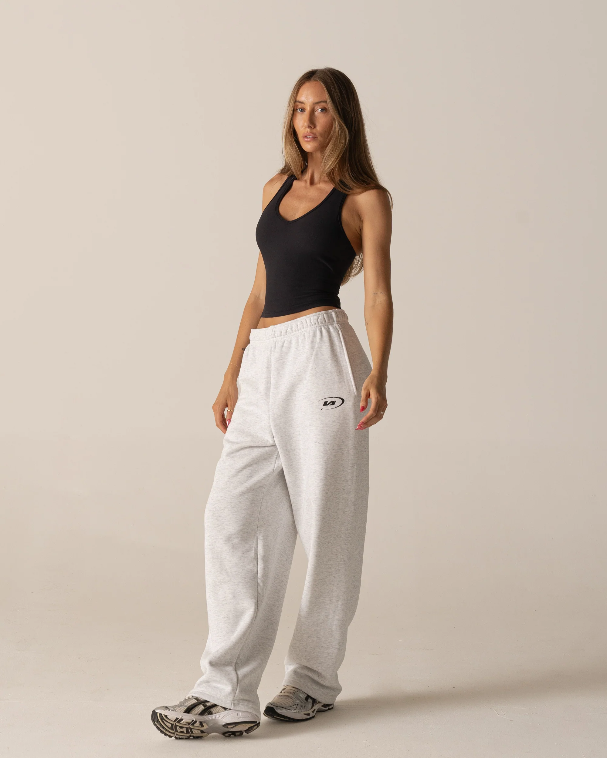 Star Training Straight Leg Sweatpants - Image 4