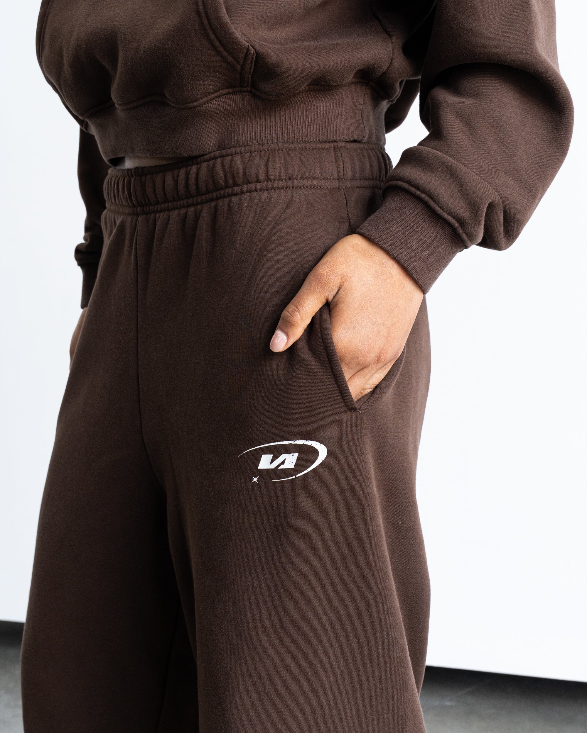 Star Training Cuffed Sweatpants - Image 15
