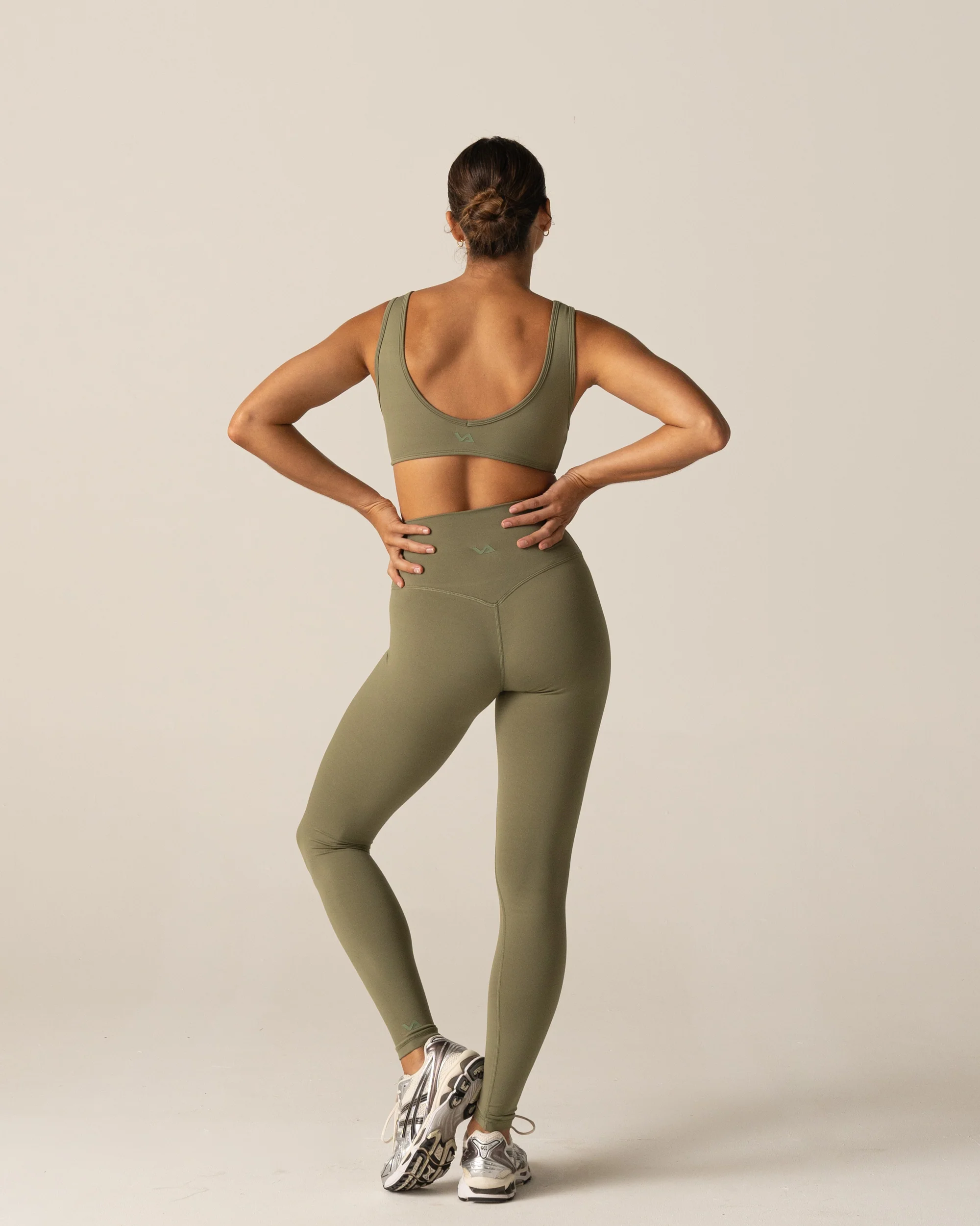 Form Scrunch Crop | Sage Green - Image 3